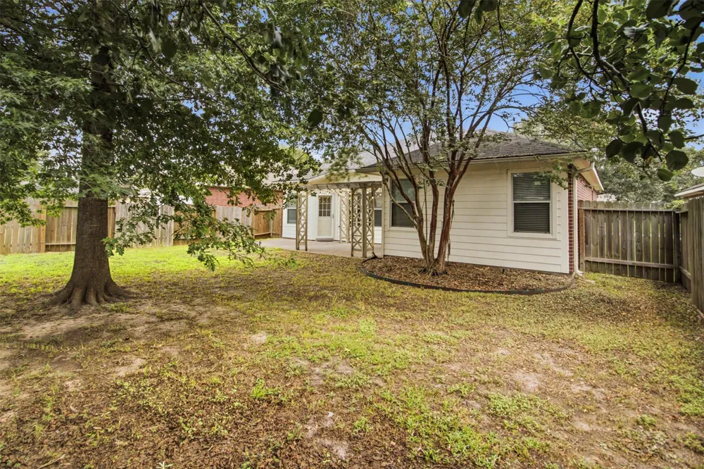 32019 Sue Lane Pinehurst, TX 77362