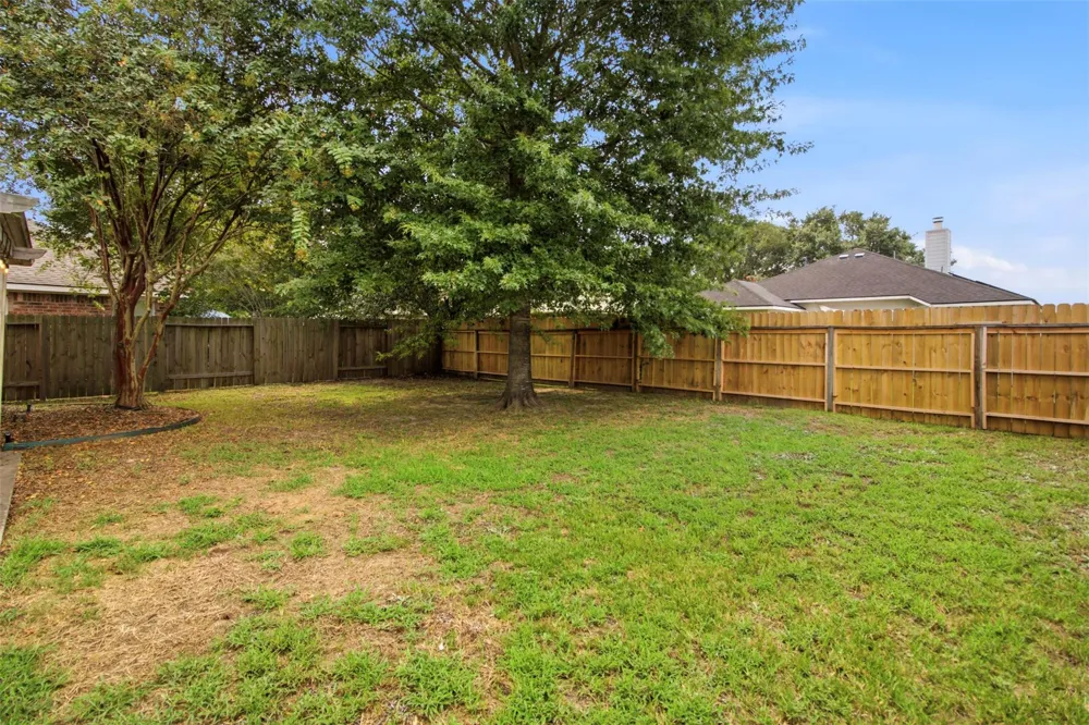 32019 Sue Lane Pinehurst, TX 77362