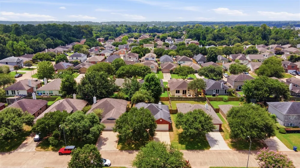 32019 Sue Lane Pinehurst, TX 77362
