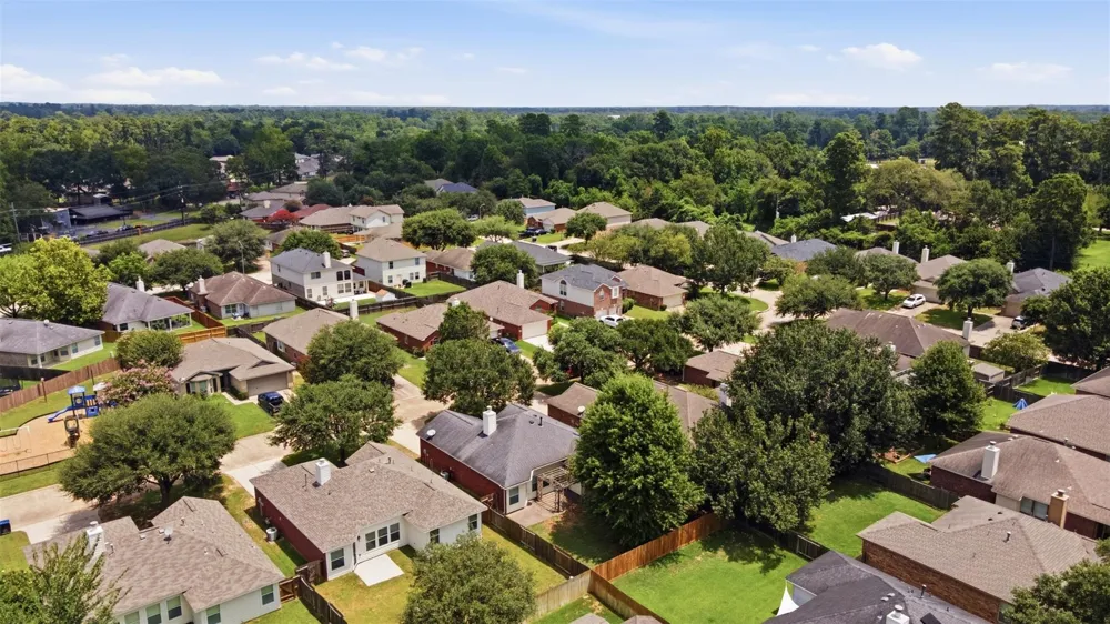 32019 Sue Lane Pinehurst, TX 77362