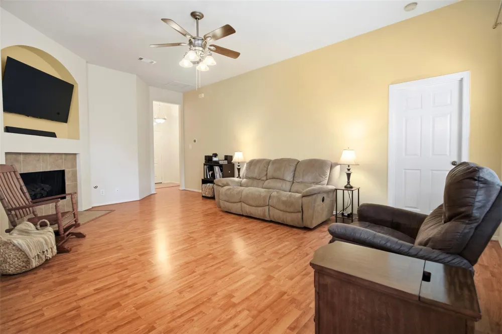 32019 Sue Lane Pinehurst, TX 77362