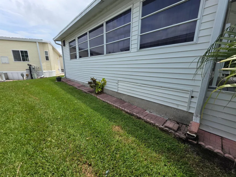 5354 SE 64TH TERRACE Okeechobee, FL 34974