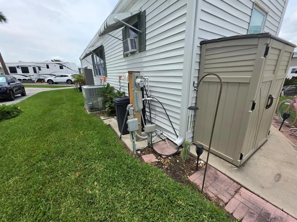 5354 SE 64TH TERRACE Okeechobee, FL 34974