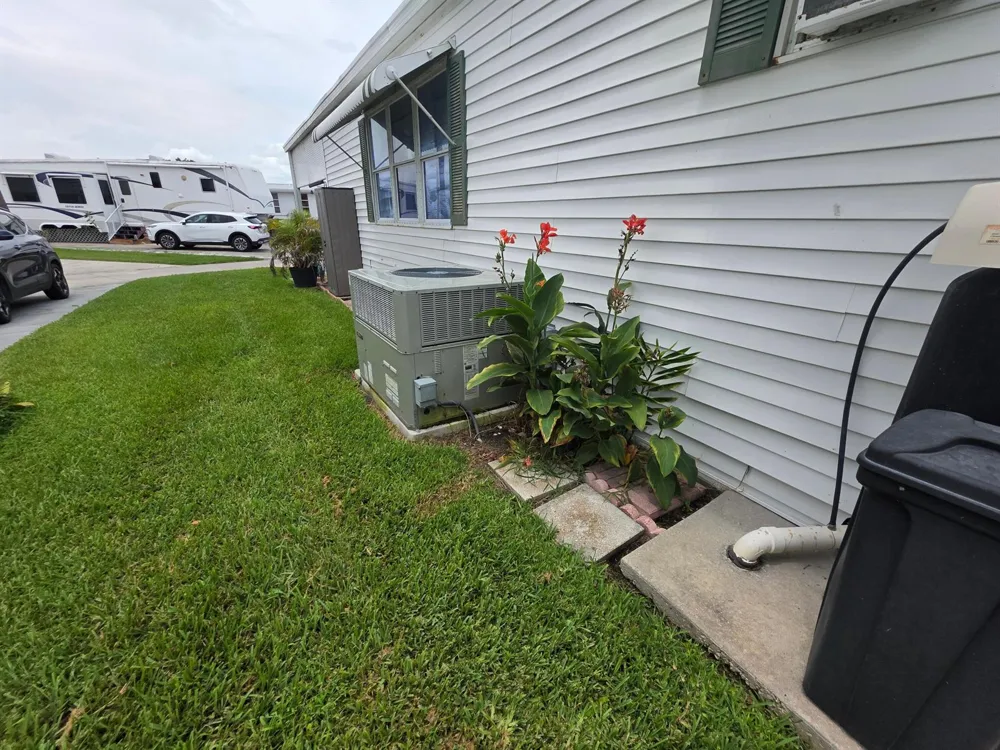 5354 SE 64TH TERRACE Okeechobee, FL 34974
