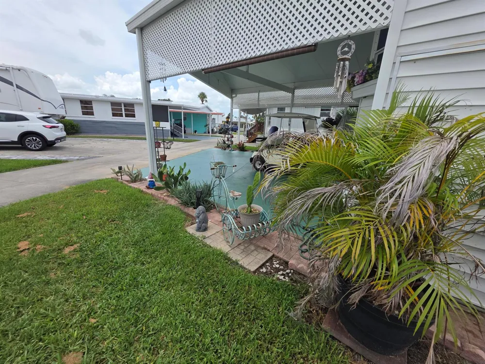 5354 SE 64TH TERRACE Okeechobee, FL 34974