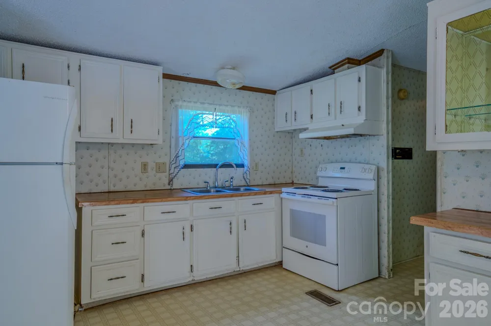 12 Sweet Birch Drive Alexander, NC 28701