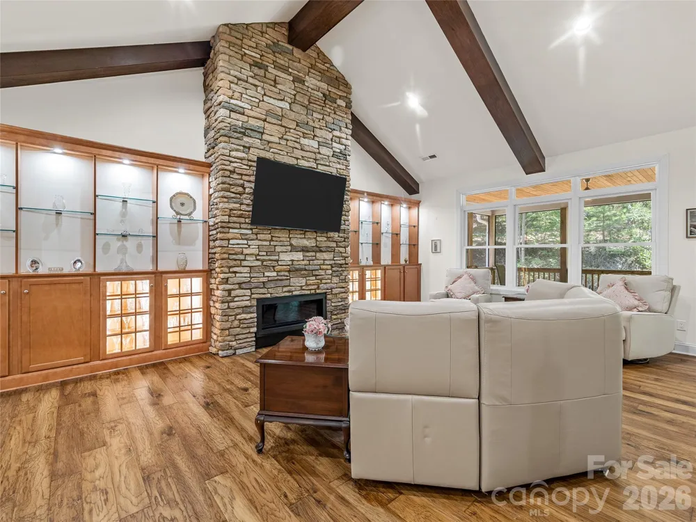 240 Persimmon Hill Drive Columbus, NC 28722