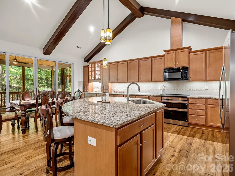 240 Persimmon Hill Drive Columbus, NC 28722