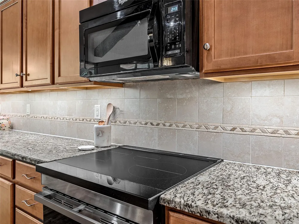 240 Persimmon Hill Drive Columbus, NC 28722