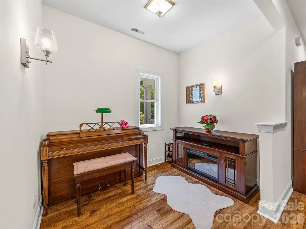 240 Persimmon Hill Drive Columbus, NC 28722