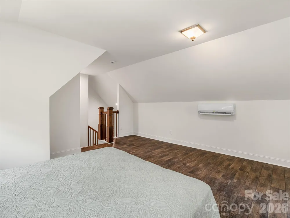 240 Persimmon Hill Drive Columbus, NC 28722