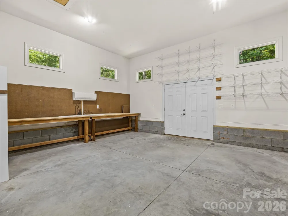 240 Persimmon Hill Drive Columbus, NC 28722