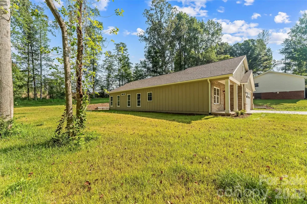 156 Oakdale Drive Morganton, NC 28655