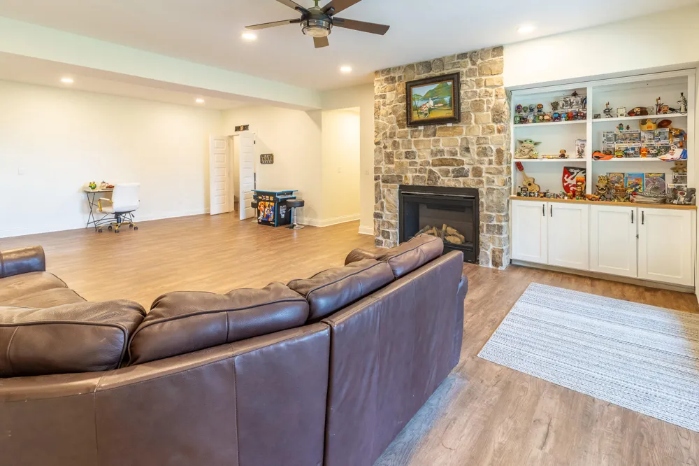 4384 Round Pond Road LaFayette, GA 30728