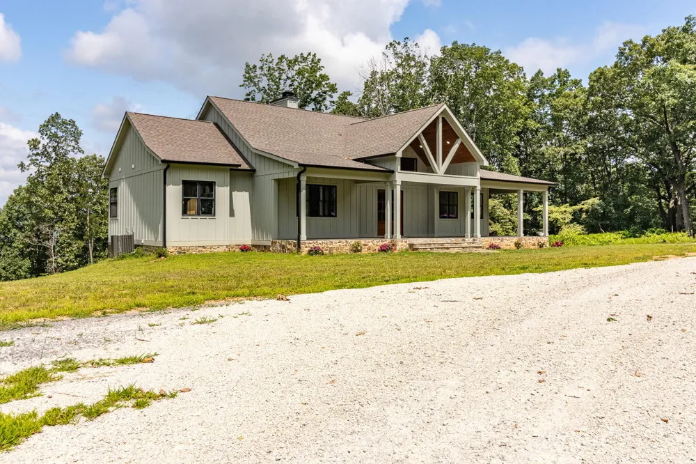 4384 Round Pond Road LaFayette, GA 30728