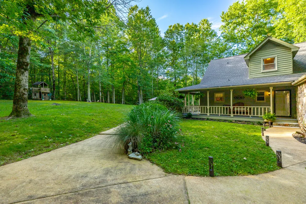405 Plum Nelly Trail Rising Fawn, GA 30738