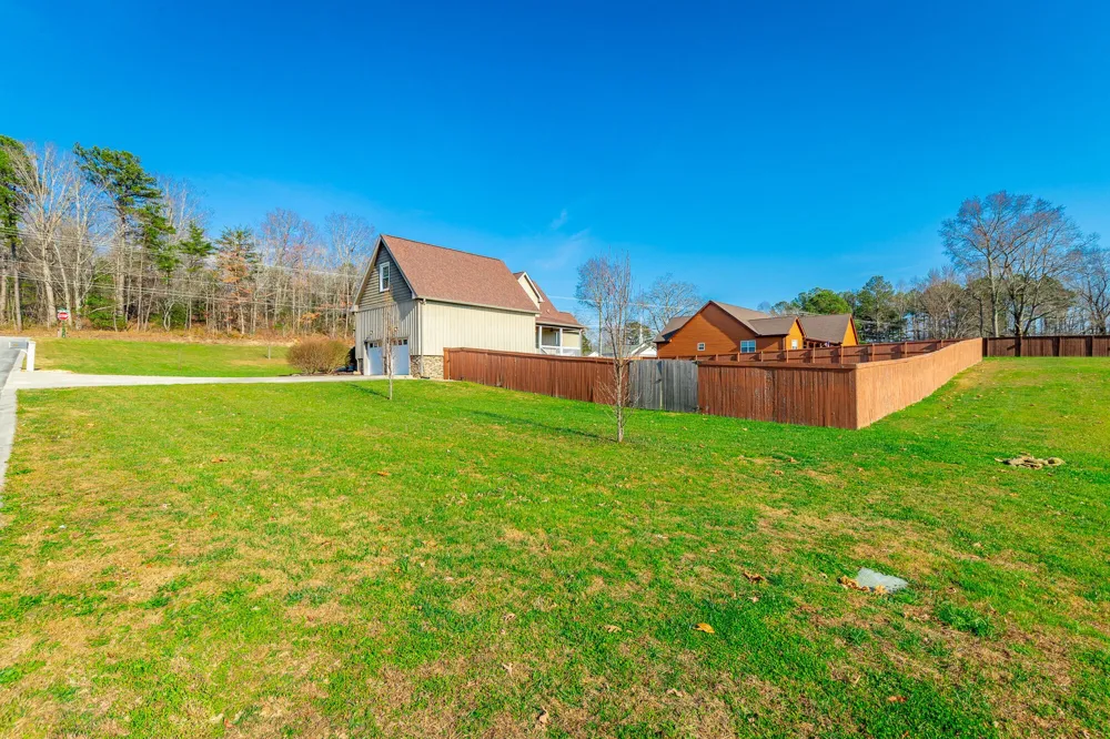 2322 Mowbray Pike Soddy Daisy, TN 37379