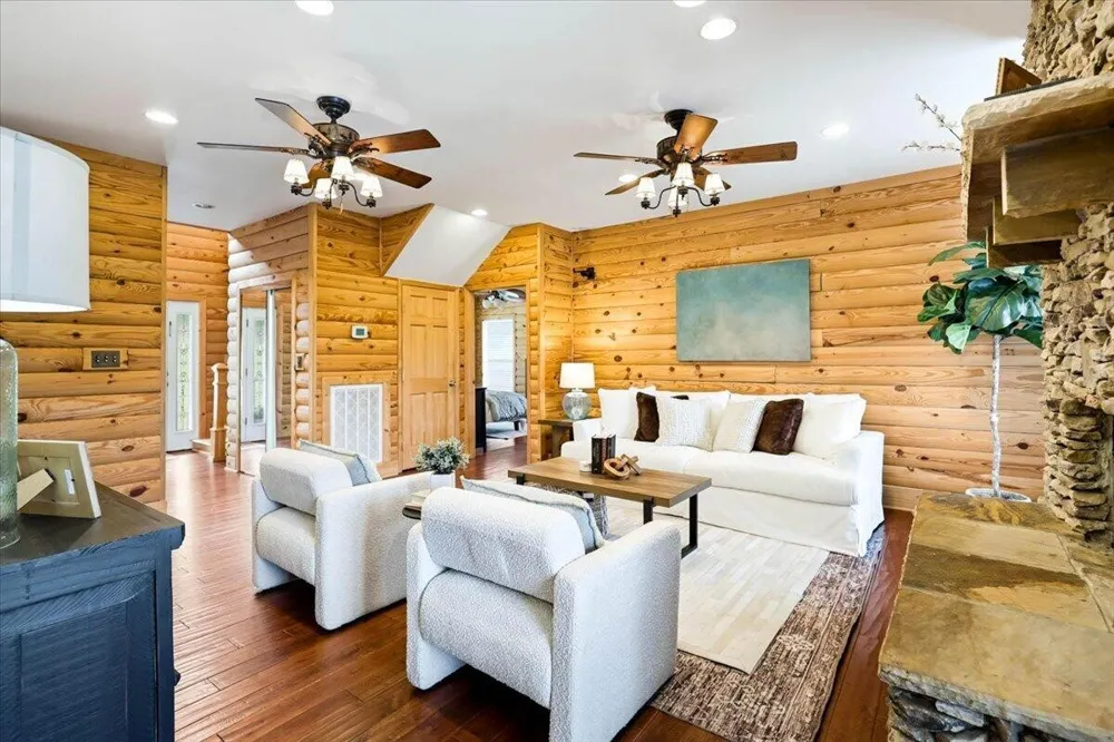 2322 Mowbray Pike Soddy Daisy, TN 37379