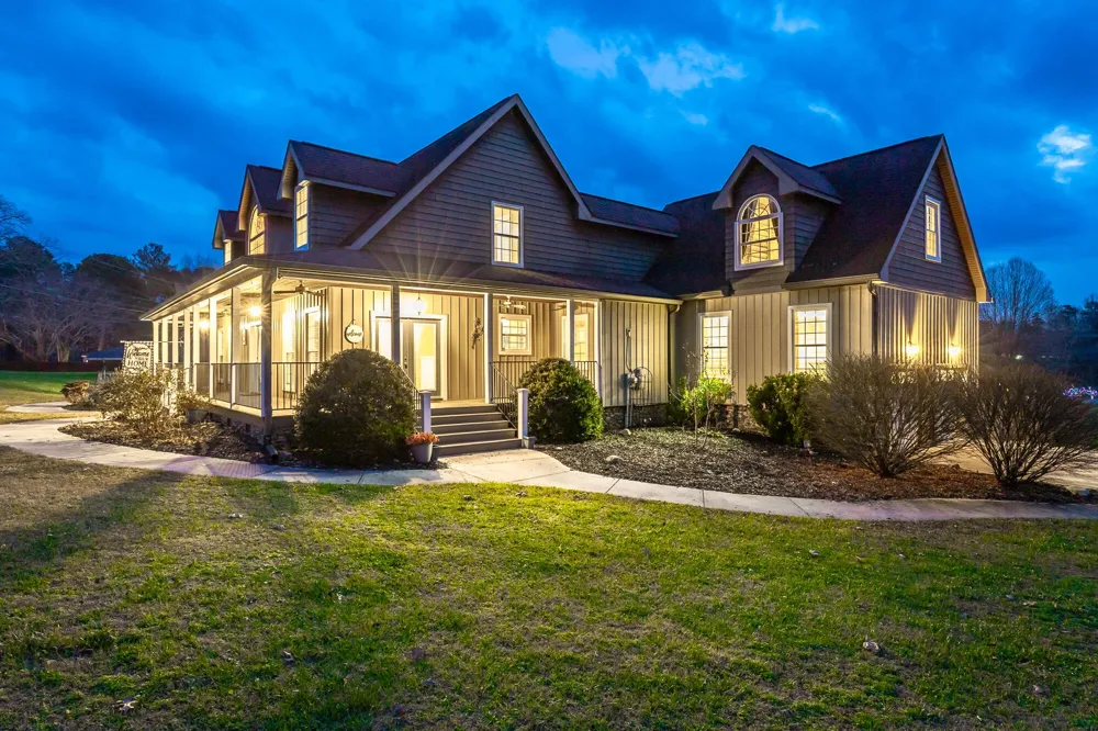 2322 Mowbray Pike Soddy Daisy, TN 37379