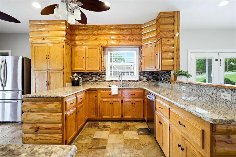 2322 Mowbray Pike Soddy Daisy, TN 37379