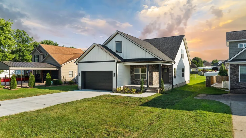8524 Blanche Road Ooltewah, TN 37363