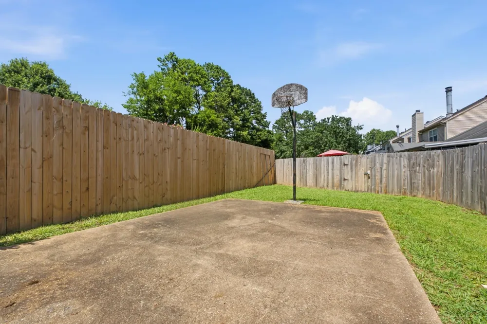 1353 Village Green Drive Hixson, TN 37343