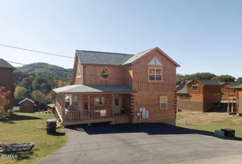 3730 Heritage Hills Drive