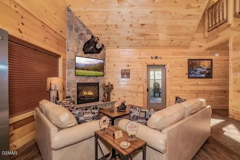 3730 Heritage Hills Drive Pigeon Forge, TN 37863