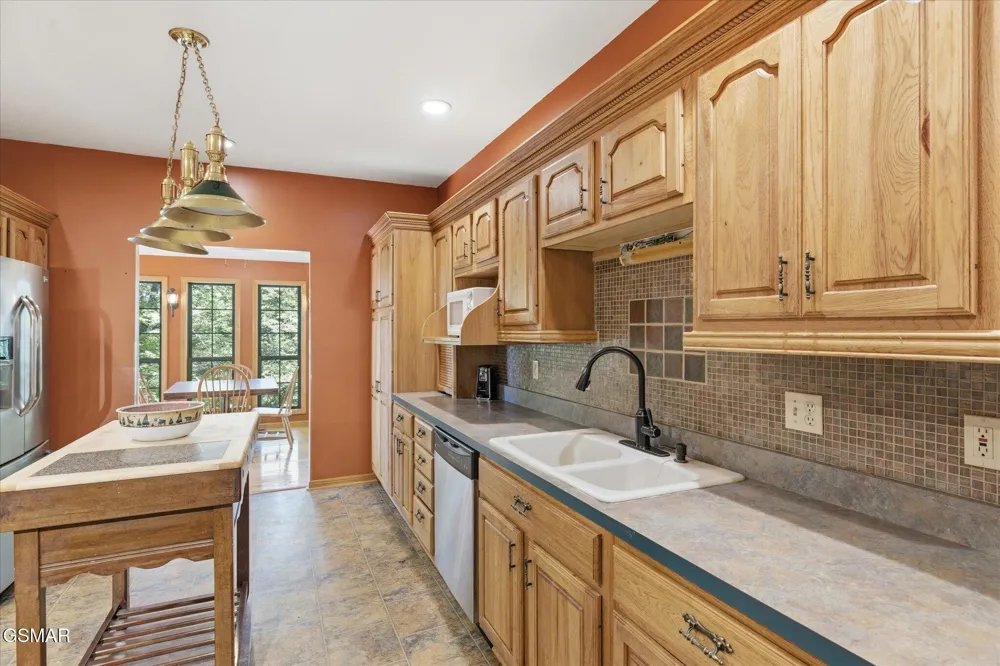 201 Clear Point Lane Pigeon Forge, TN 37863
