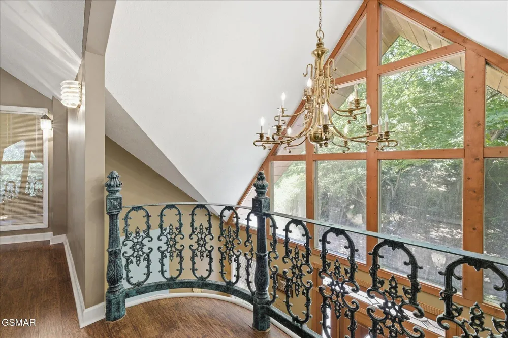 201 Clear Point Lane Pigeon Forge, TN 37863