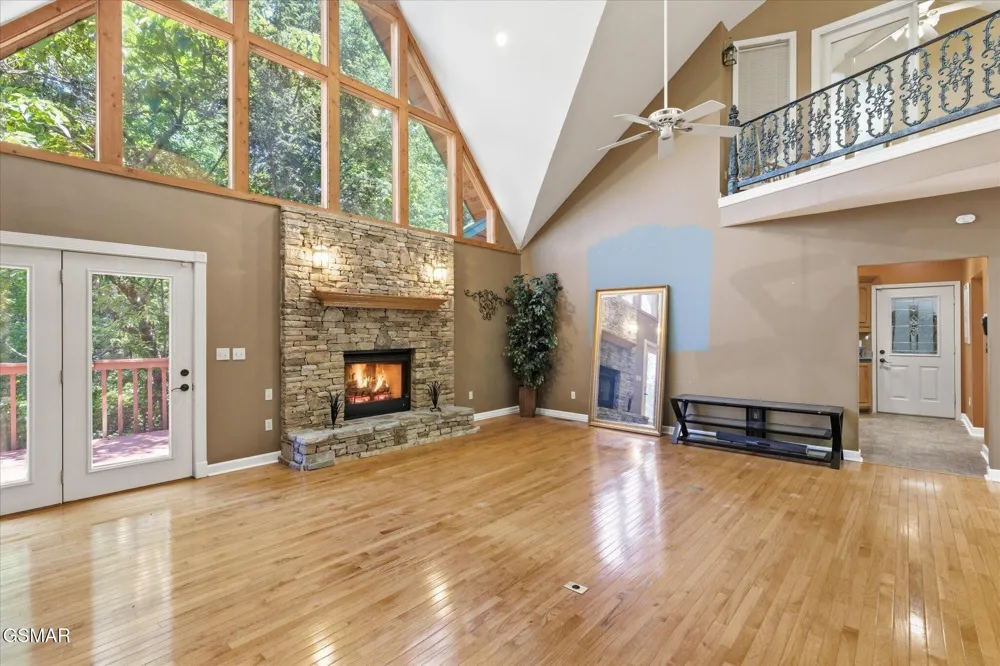 201 Clear Point Lane Pigeon Forge, TN 37863