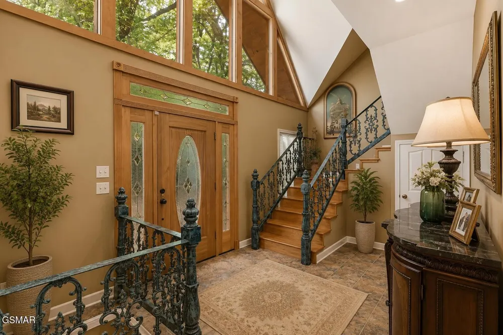 201 Clear Point Lane Pigeon Forge, TN 37863