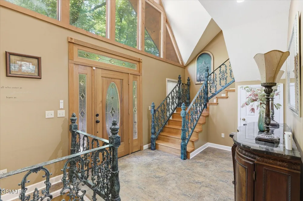 201 Clear Point Lane Pigeon Forge, TN 37863