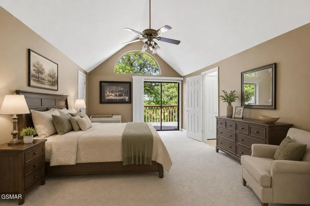 201 Clear Point Lane Pigeon Forge, TN 37863