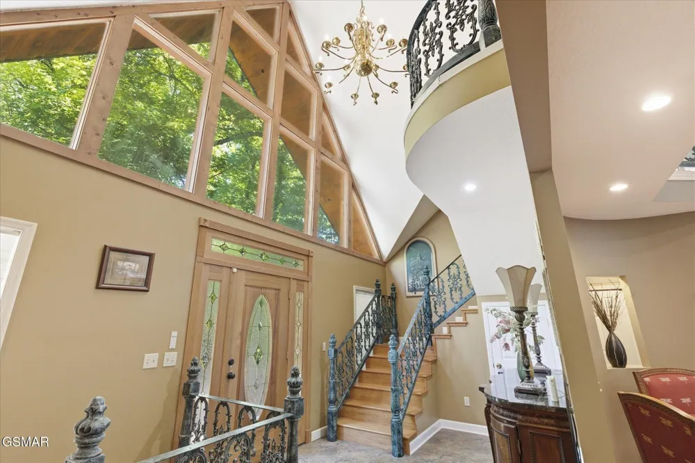201 Clear Point Lane Pigeon Forge, TN 37863