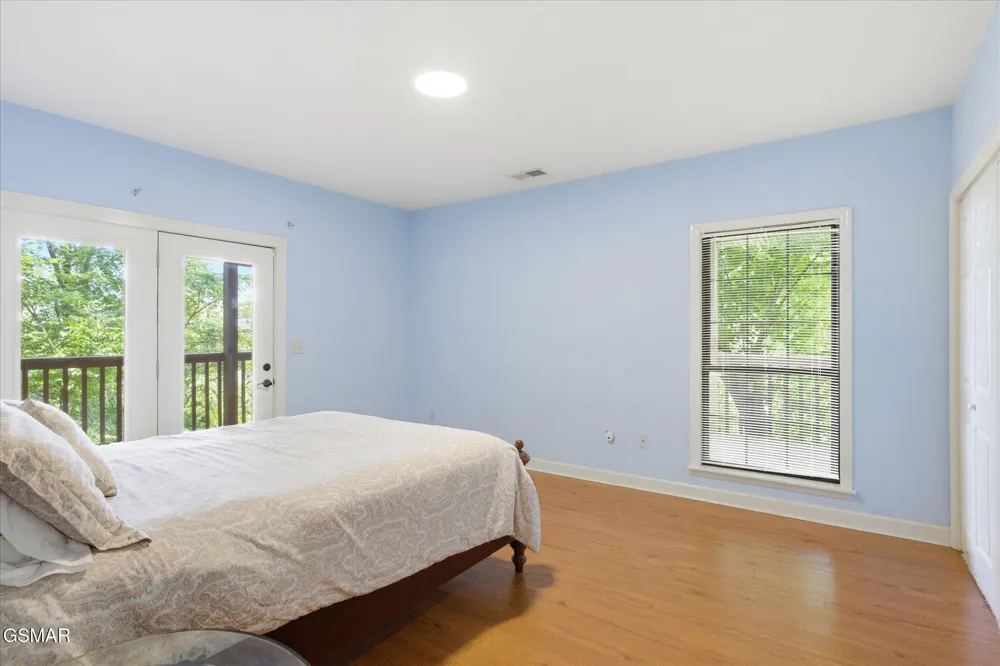 201 Clear Point Lane Pigeon Forge, TN 37863