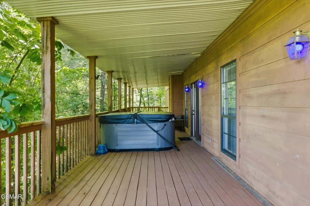 201 Clear Point Lane Pigeon Forge, TN 37863