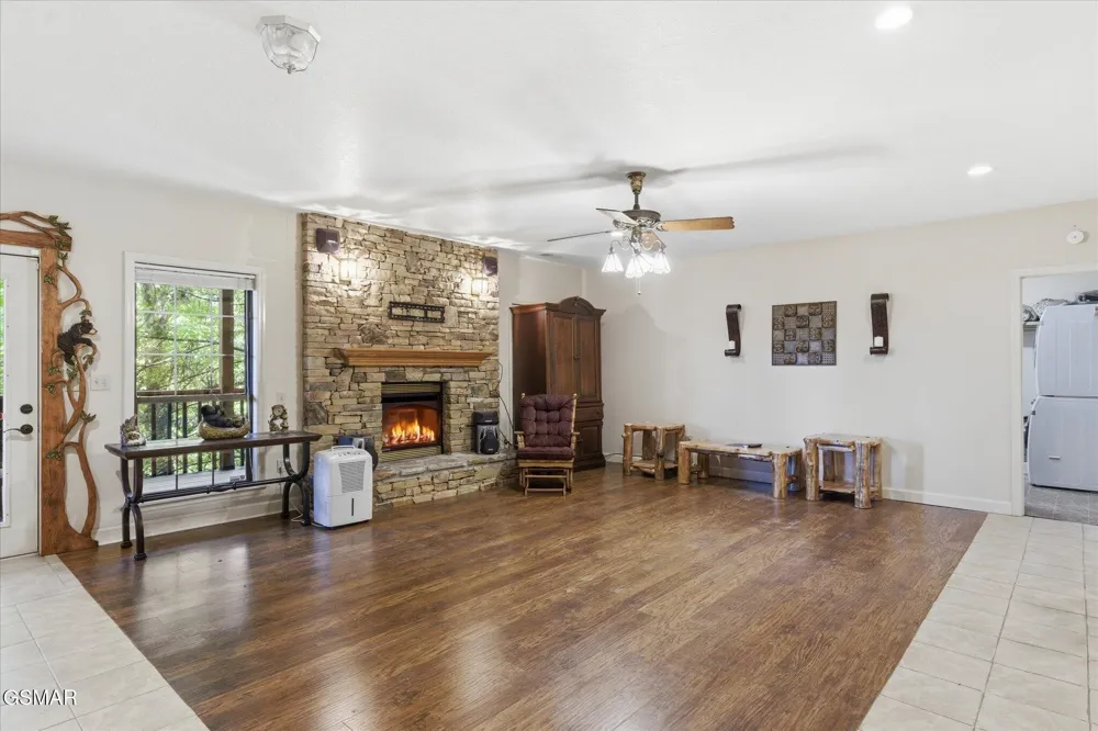 201 Clear Point Lane Pigeon Forge, TN 37863