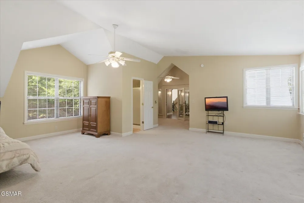 201 Clear Point Lane Pigeon Forge, TN 37863