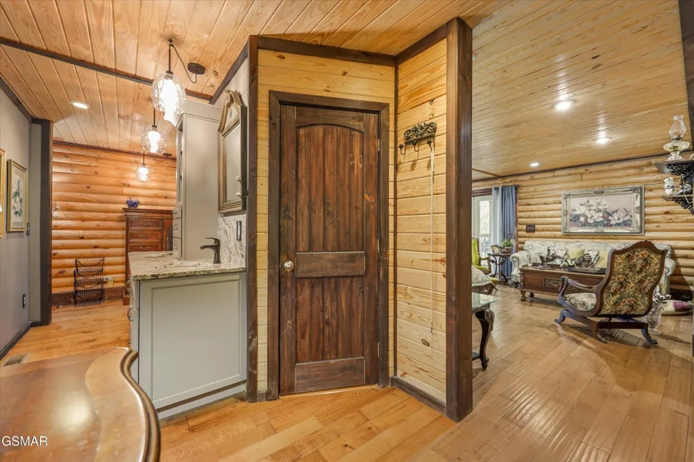 320 Cherry Hill Way Newport, TN 37821