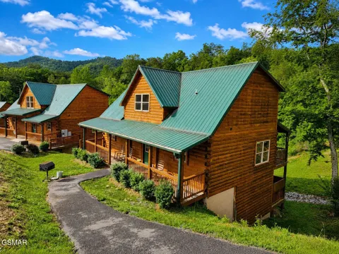 2933 Fiddlers Creek Way