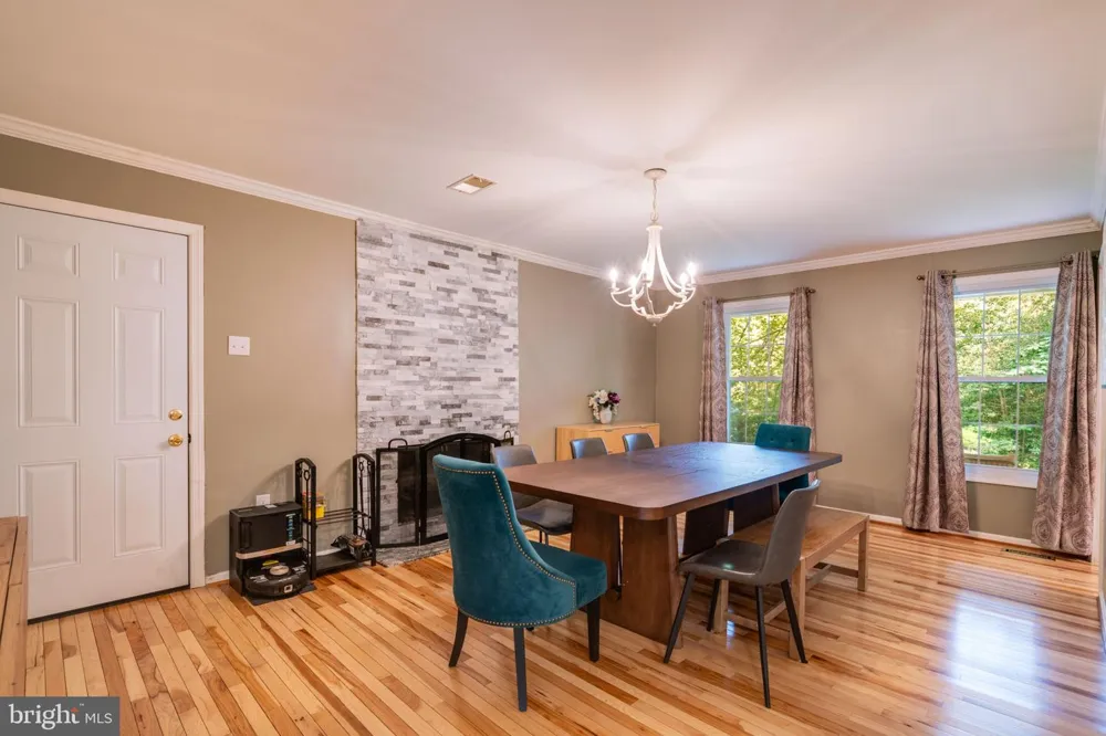 13402 CARRAGEEN DRIVE Manassas, VA 20112