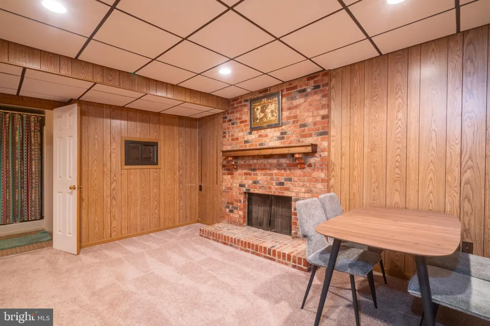 13402 CARRAGEEN DRIVE Manassas, VA 20112