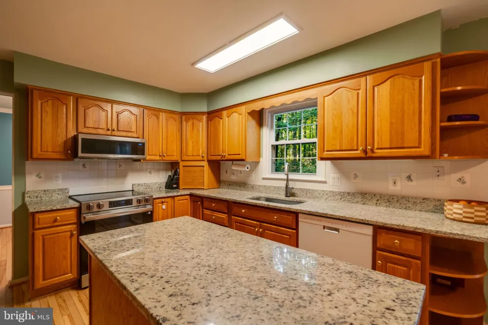 13402 CARRAGEEN DRIVE Manassas, VA 20112