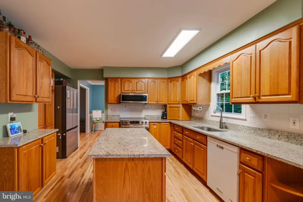13402 CARRAGEEN DRIVE Manassas, VA 20112