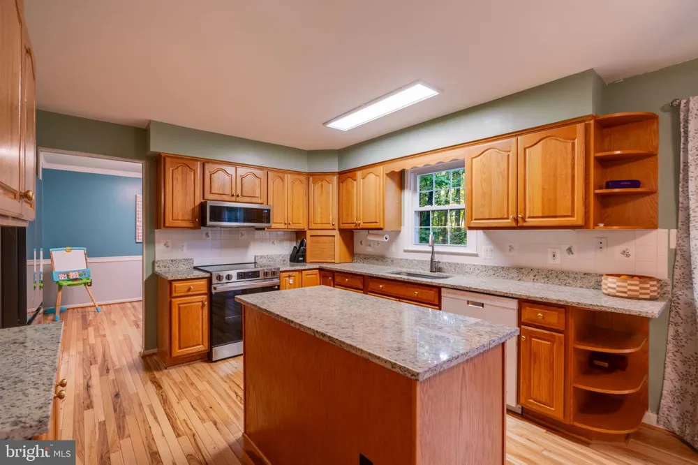 13402 CARRAGEEN DRIVE Manassas, VA 20112
