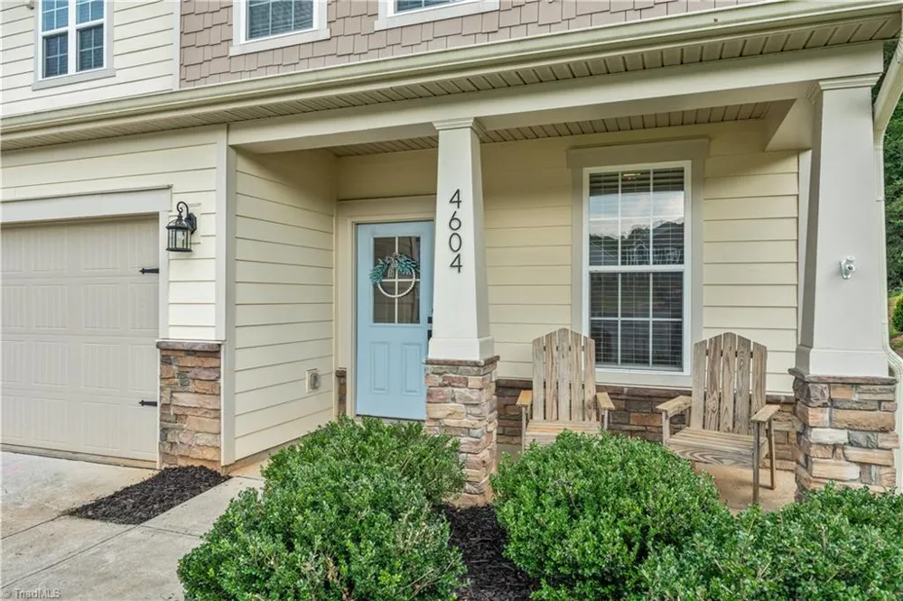 4604 Fairway Run Drive Pfafftown, NC 27040