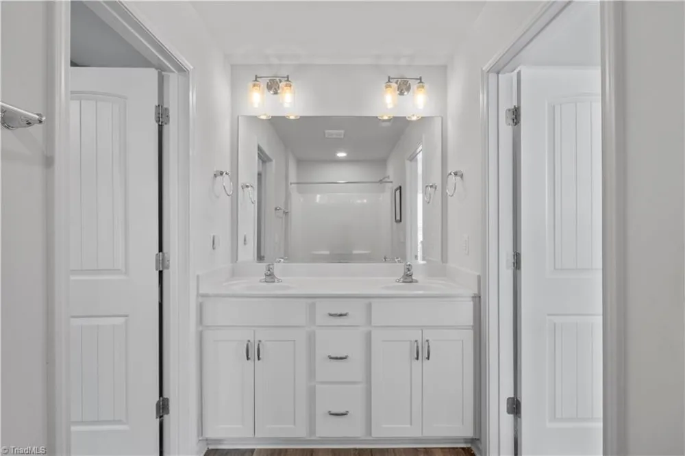 4604 Fairway Run Drive Pfafftown, NC 27040