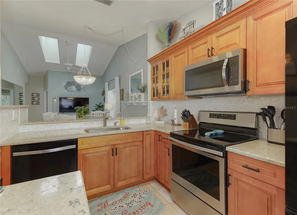 12223 SUN VISTA COURT E Treasure Island, FL 33706