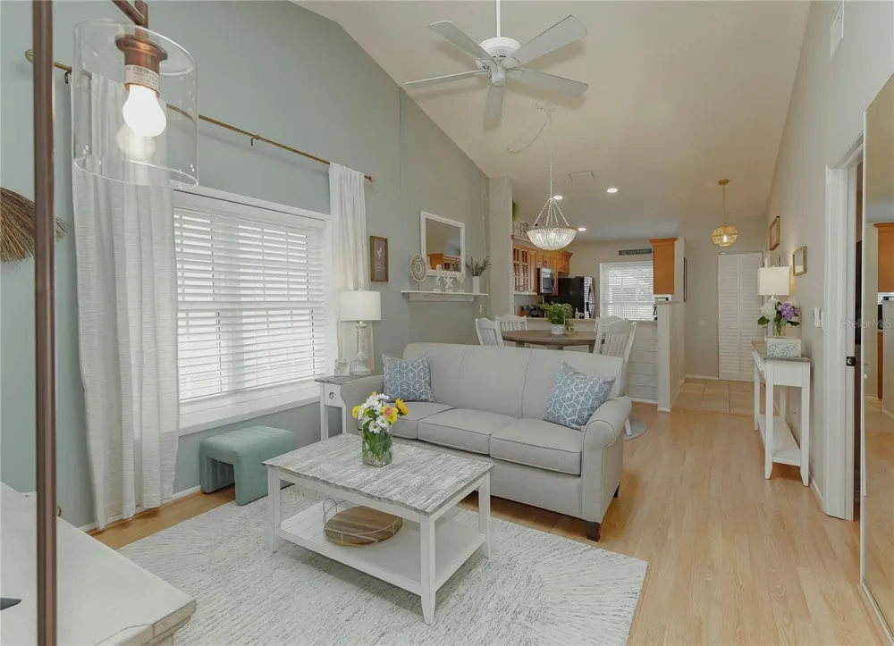 12223 SUN VISTA COURT E Treasure Island, FL 33706